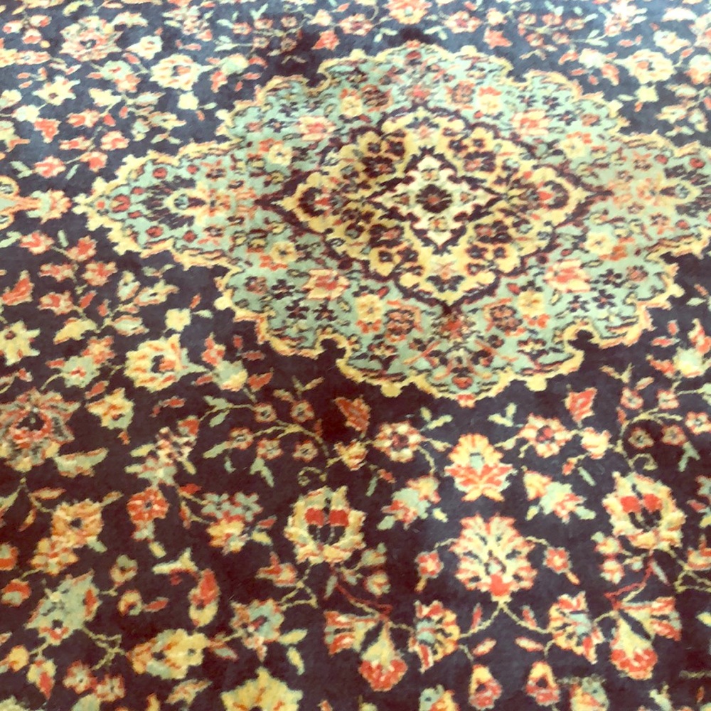 Meet your Posher, Marissa